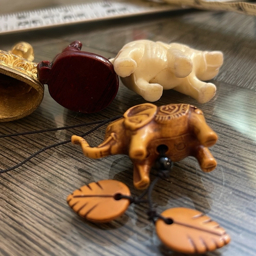 Vintage Style Collection of Miniature Figures
Buddha, Elephant Shakyamuni Buddha - Picture 9 of 16